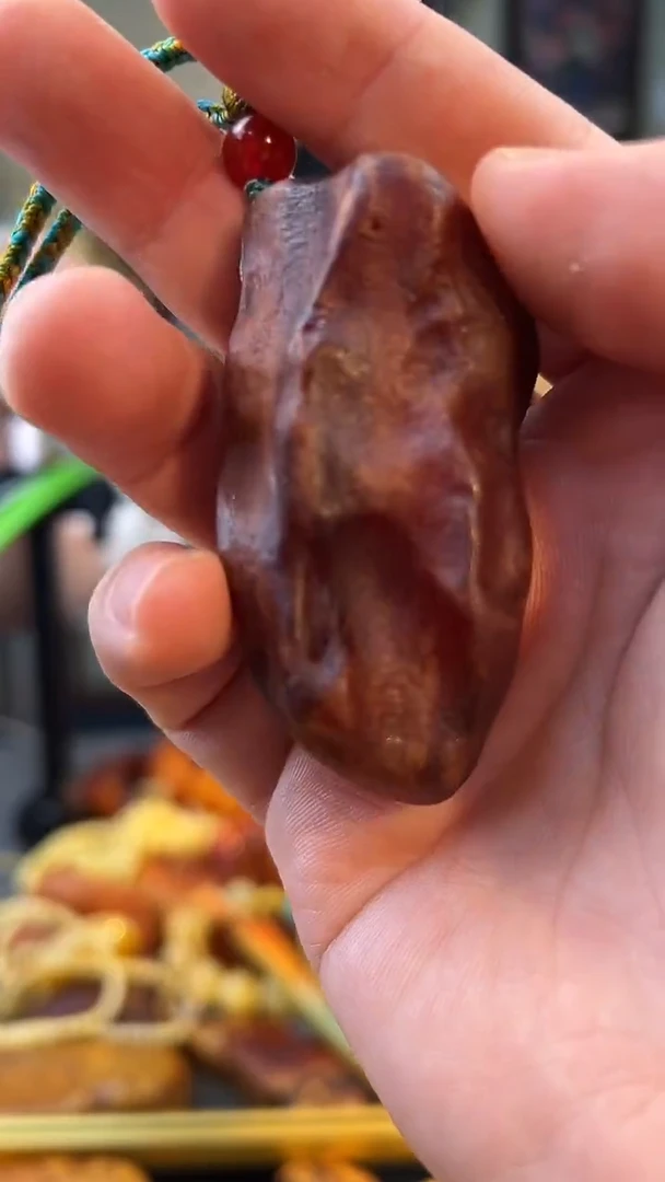 琥珀颈饰未镶嵌吊坠