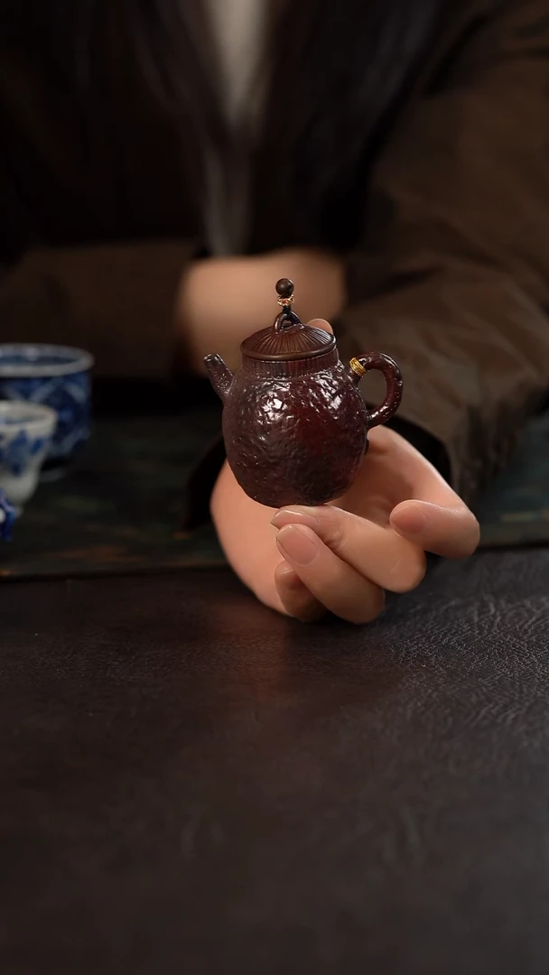 70c伟壶柴烧小泡壶 小莲心