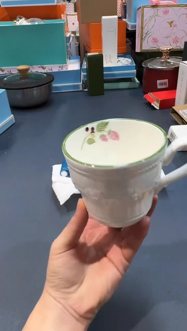 【闪购商品】碗C845全场正品，京东包邮