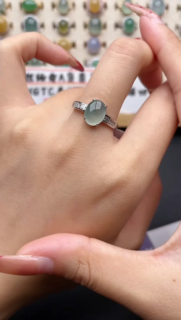 【闪购商品】翡翠戒指银S925镶嵌一物一证一礼盒