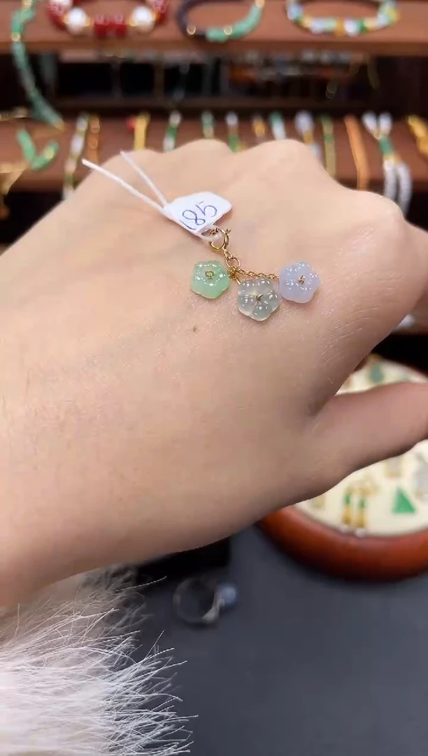 【闪购商品】翡翠吊坠(不含链)18K金镶嵌一个  JK425