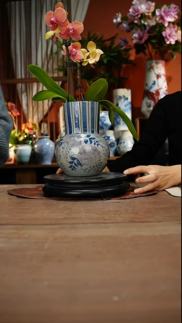 当代高温釉下彩手绘陶瓷餐具