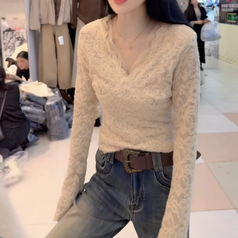 2025秋冬新款百搭显瘦长袖加绒性感风打底衫蕾丝LK2508169