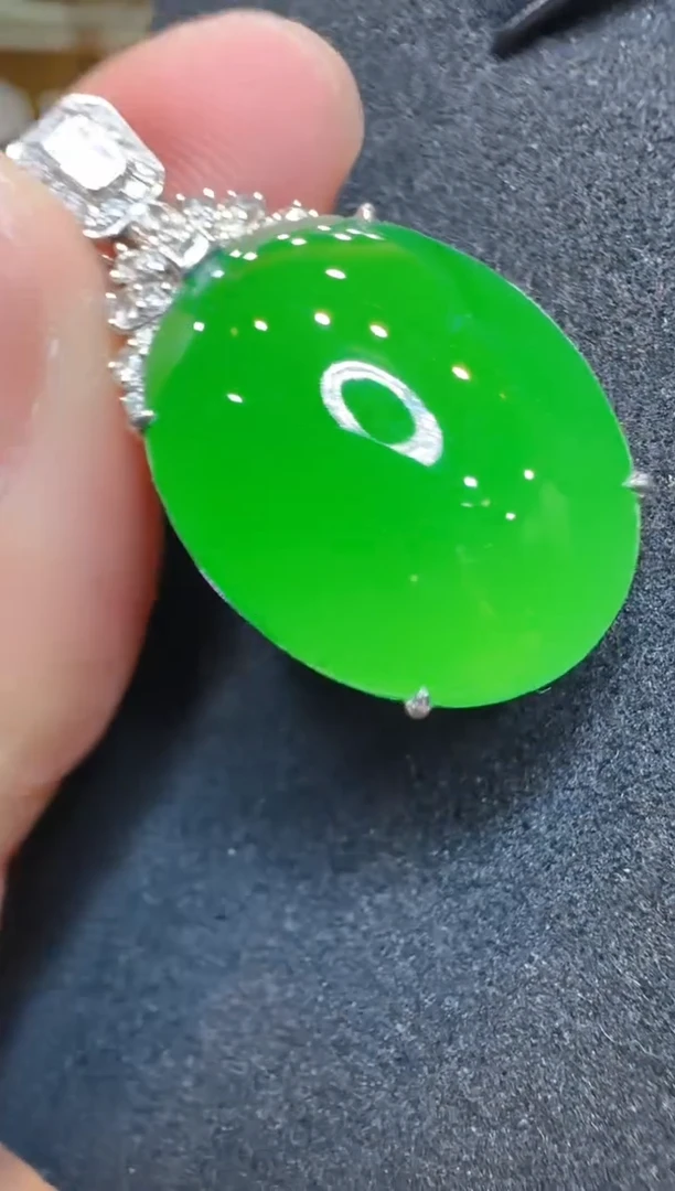 吊坠(不含链)18K金镶嵌翡翠多样性团购发一件