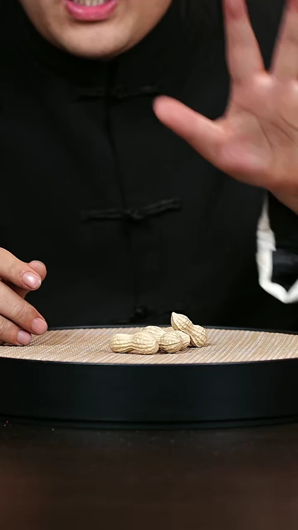 茶壶紫砂花生 本绿