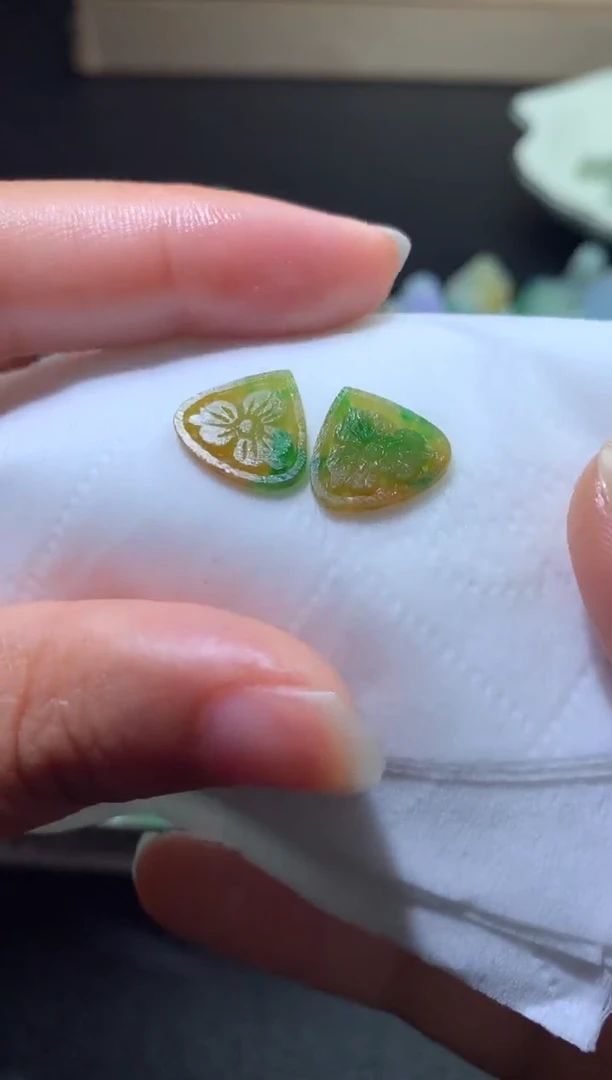 【闪购商品】定制翡翠未镶嵌毛货