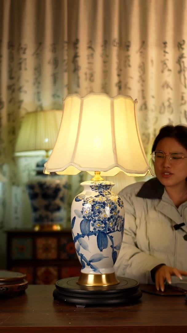 圆形款景德镇陶瓷台灯