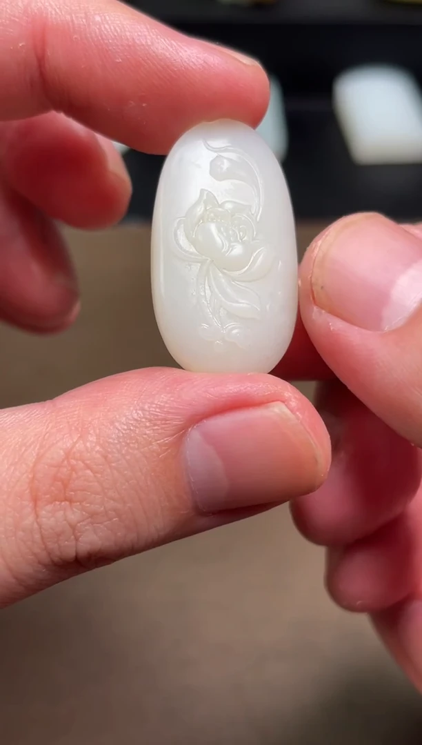 颈饰未镶嵌和田玉3