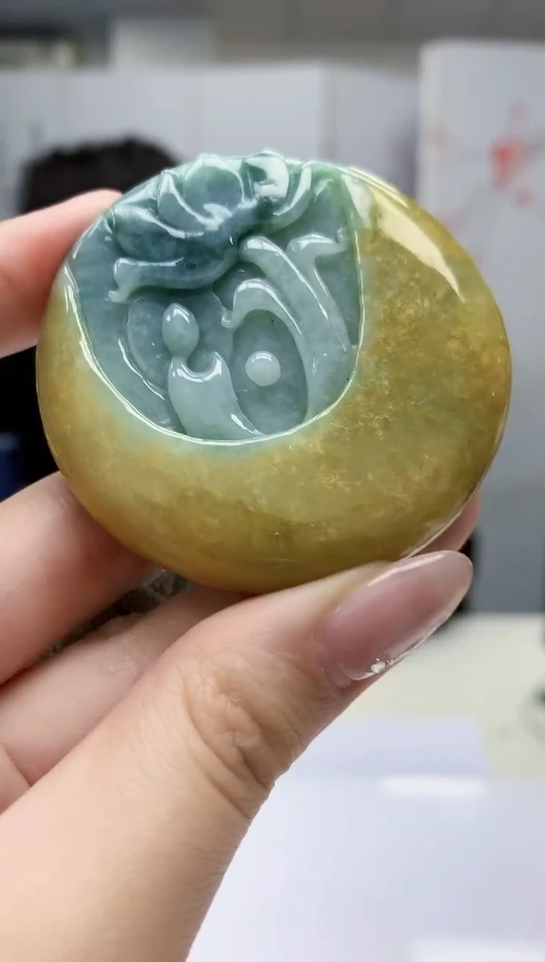 【闪购商品】定制翡翠未镶嵌5060jw-毛货挂件50