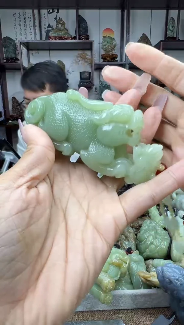 未镶嵌和田玉把件1