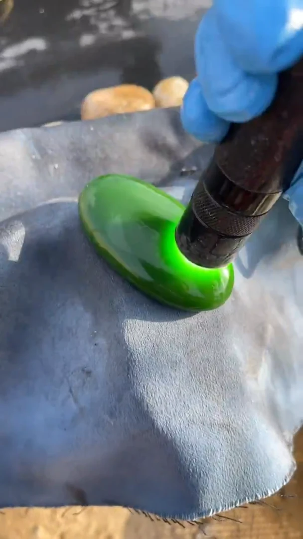 颈饰未镶嵌和田玉（糖玉）0022