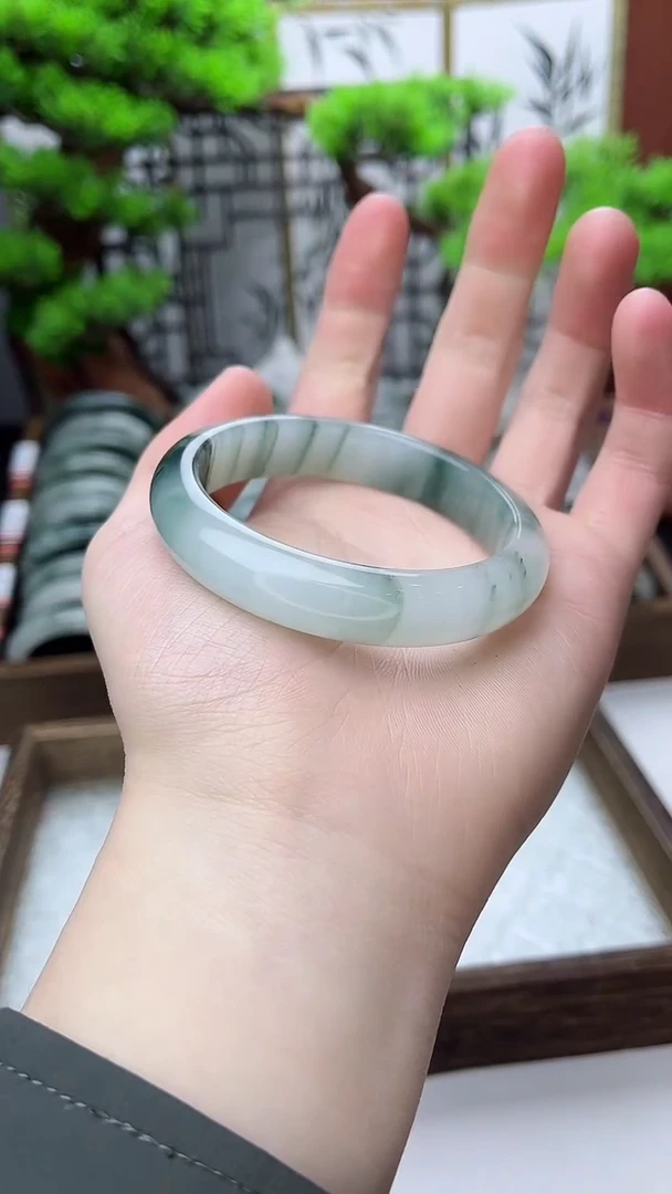 【闪购商品】石英质玉手镯未镶嵌多样性发货 ·一物一拍