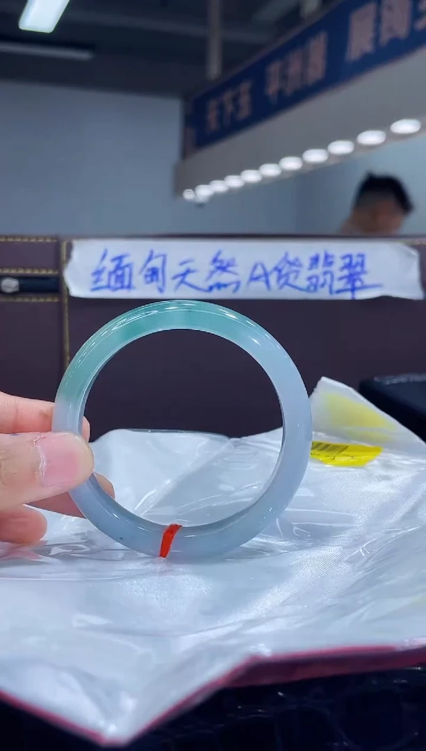 未镶嵌手镯翡翠19