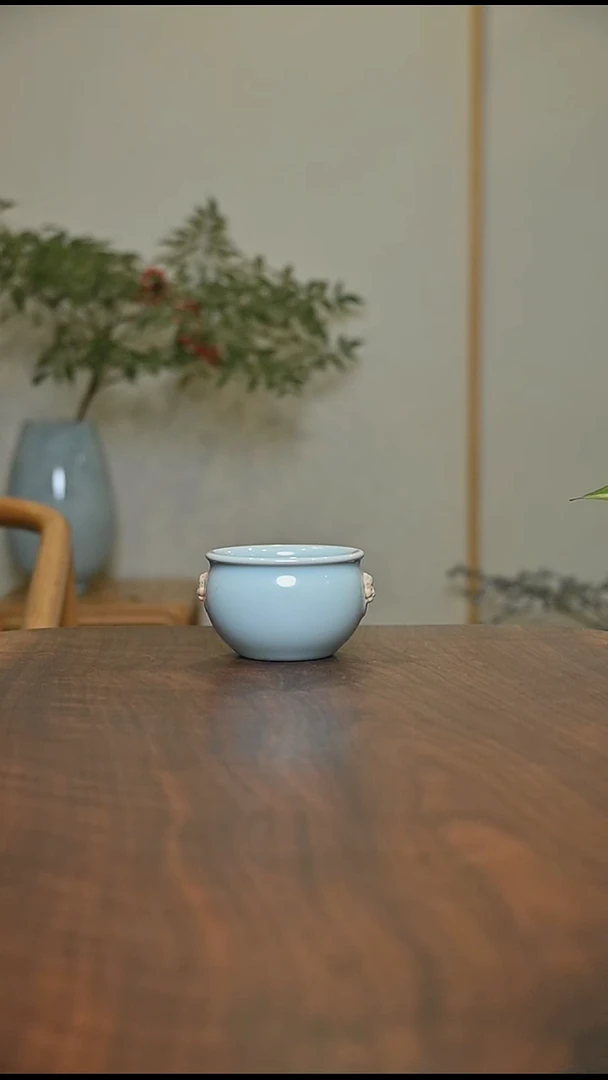 虎头缸杯 天青 微瑕 朱晓辉款