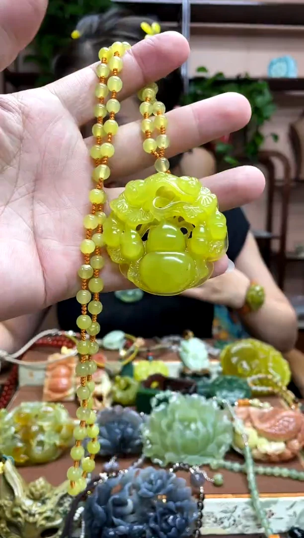 未镶嵌岫玉吊坠·