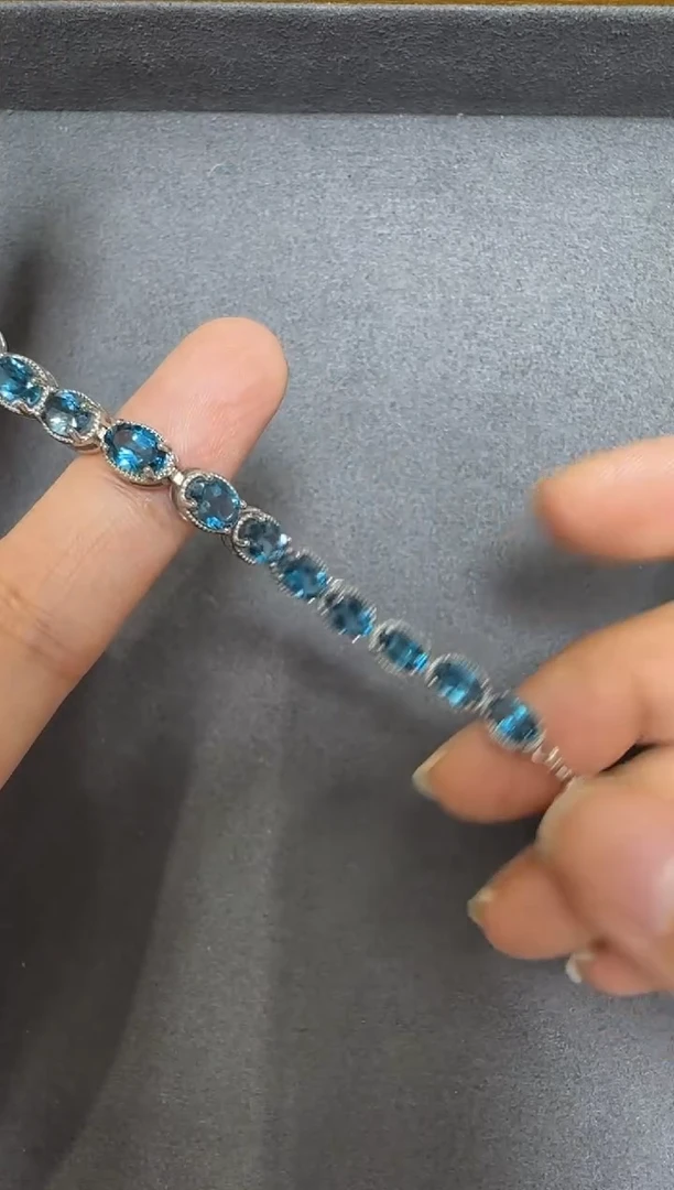 银S925镶嵌托帕石手链约5*7mm精切伦敦蓝托帕石18粒手链S925银