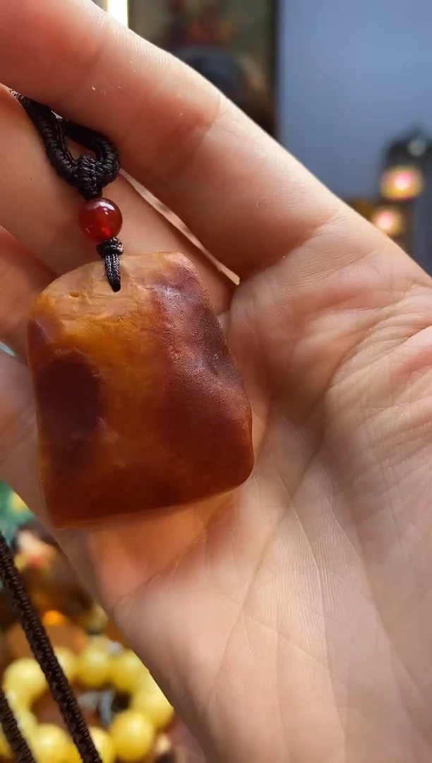 琥珀颈饰未镶嵌吊坠