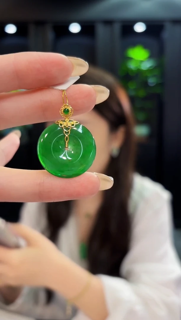 翡翠18K金镶嵌吊坠(不含链)缅料A货/支持复检/一件