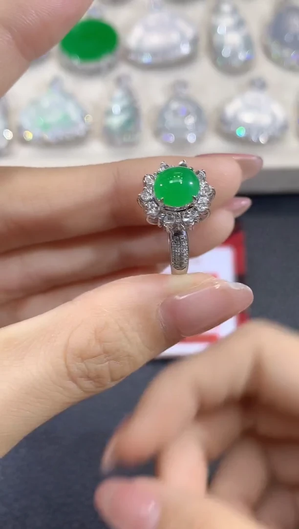 18K金镶嵌戒指翡翠A85翡翠