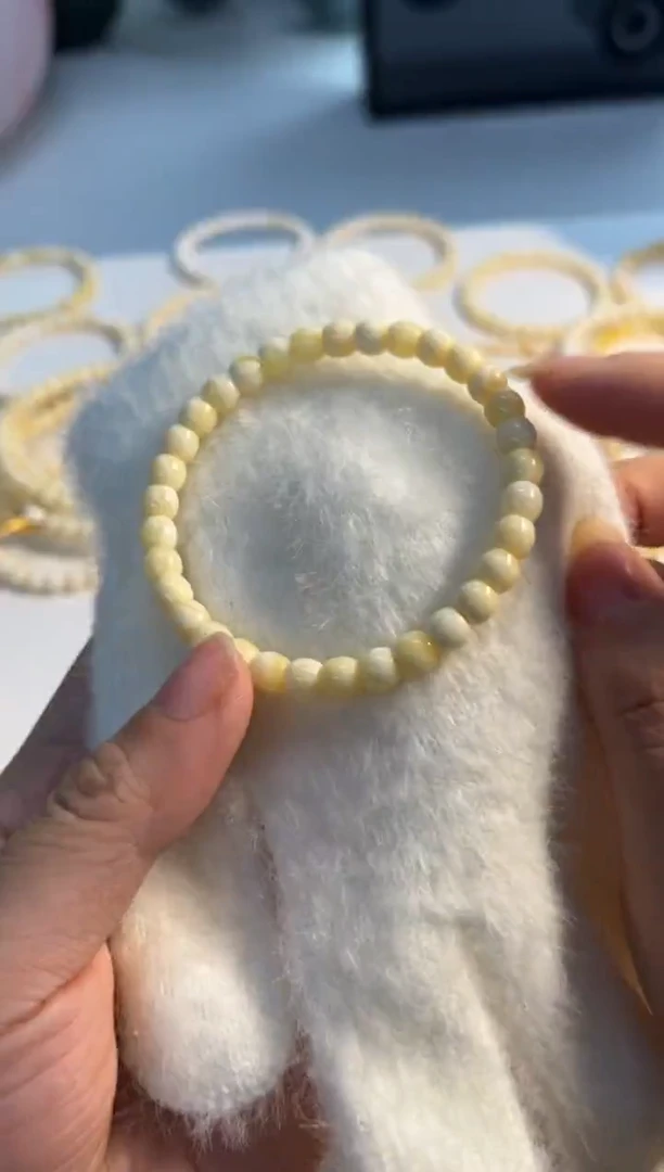 未镶嵌琥珀裸石蜜蜡手串