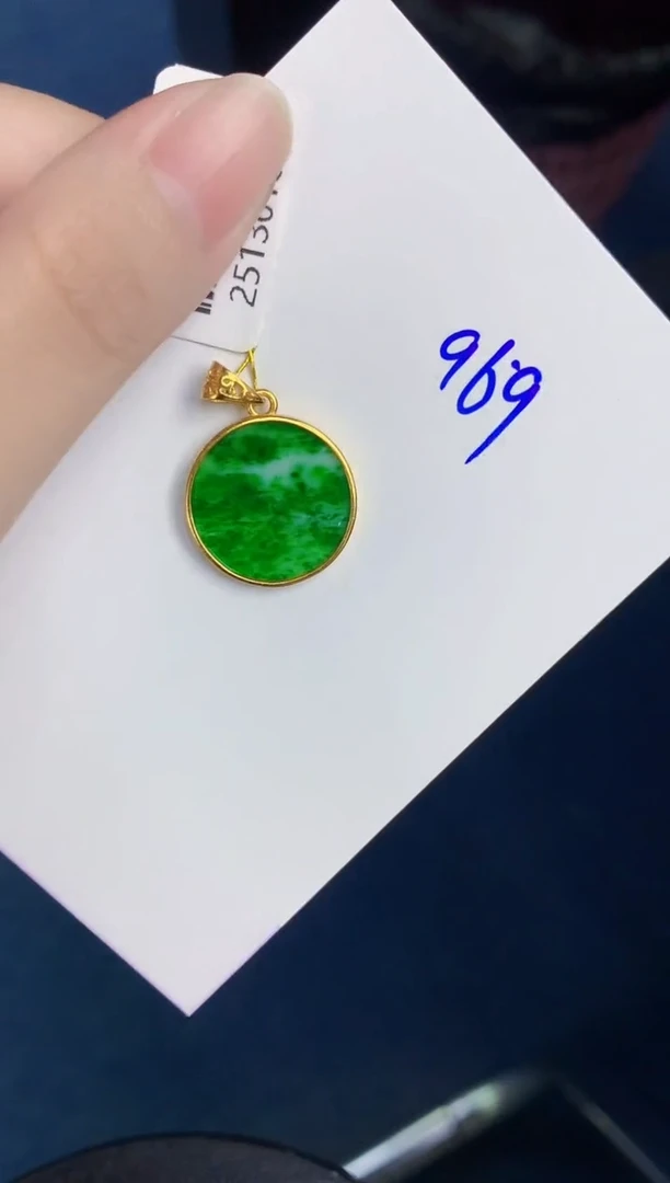 颈饰未镶嵌翡翠天然翡翠缅甸A货
