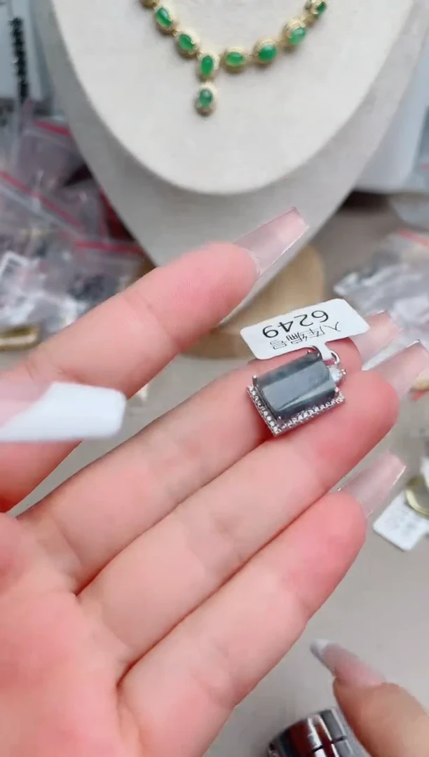 翡翠银S925镶嵌吊坠(不含链)、