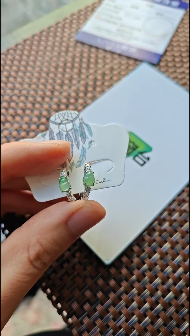 【闪购商品】翡翠耳饰银S925镶嵌翡翠耳饰S925银镶嵌