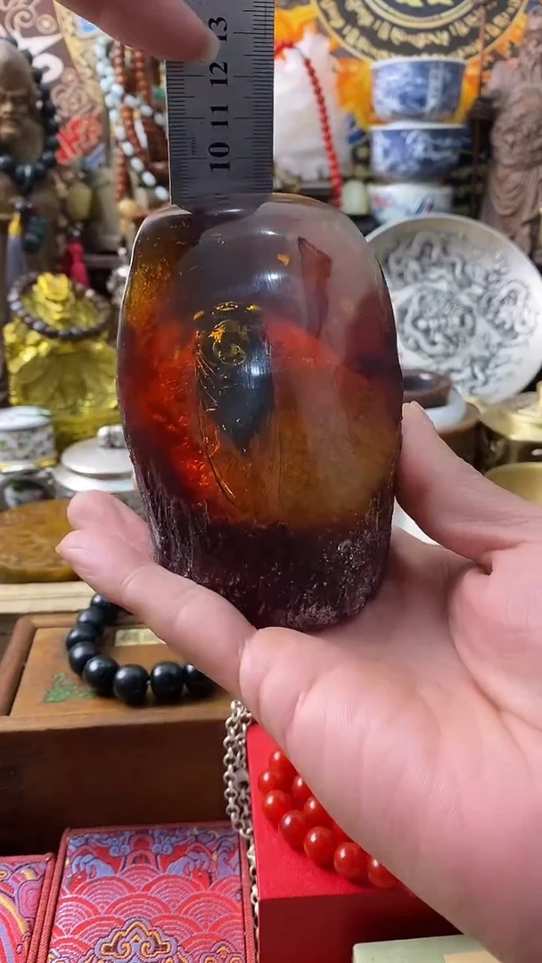 琥珀未镶嵌珠宝奇石-------主播推荐-------摆件