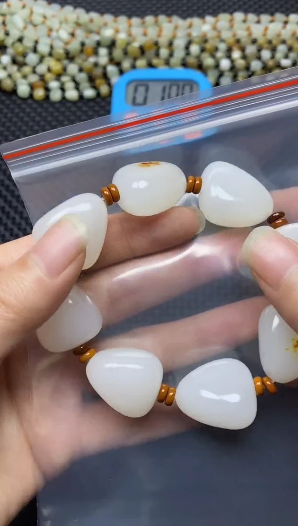 未镶嵌手链和田玉超*手串