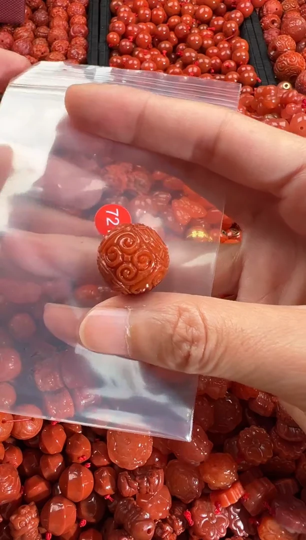 【闪购商品】南红玛瑙颈饰未镶嵌1