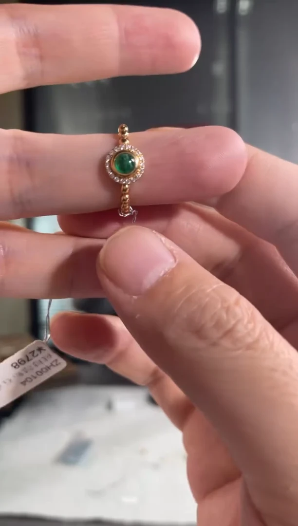 【闪购商品】祖母绿戒指18K金镶嵌38分潘杰希尔