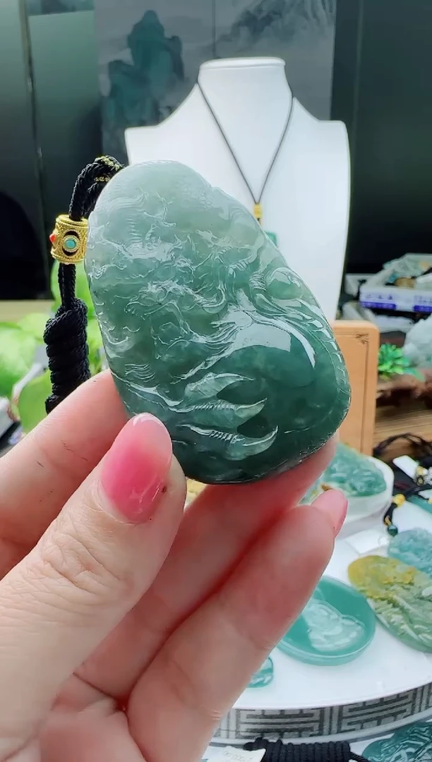 【闪购商品】翡翠颈饰未镶嵌11111111