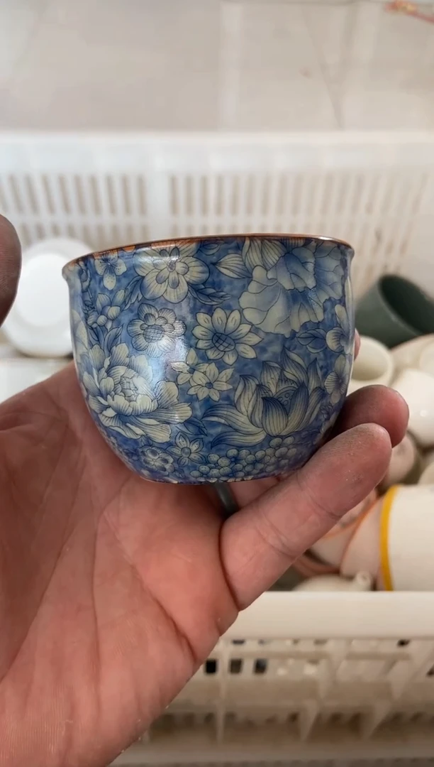 杯无运费险有瑕疵的摄影的产品有使用过的痕迹有点脏介意勿拍