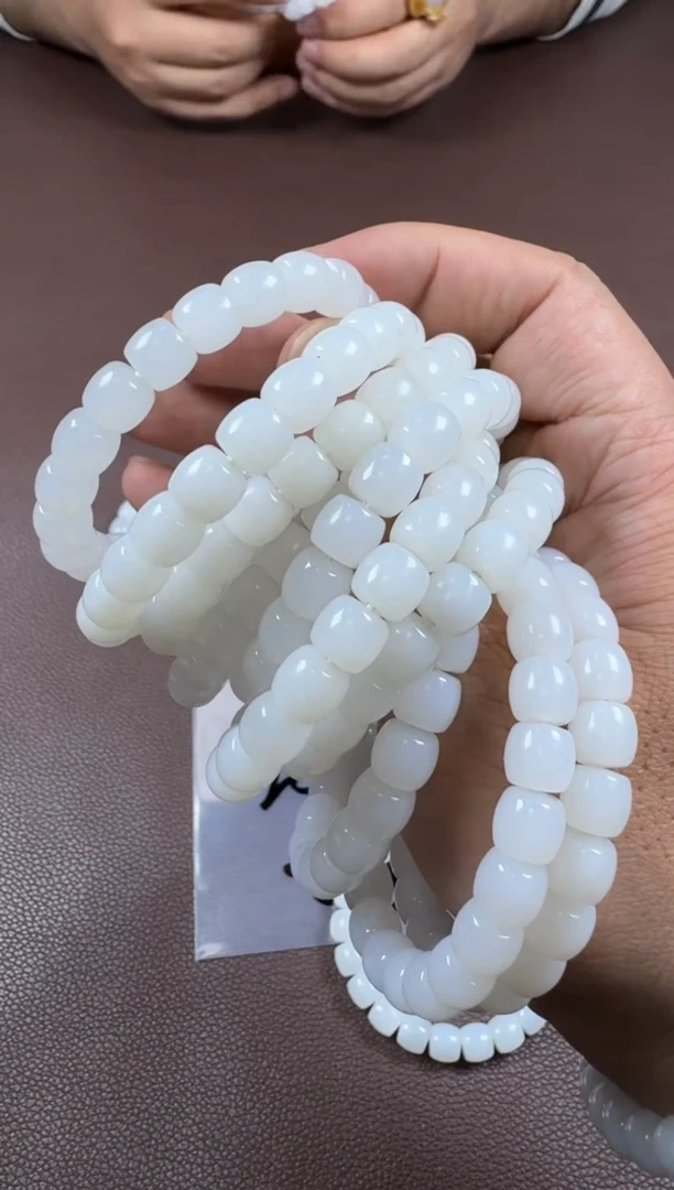 颈饰未镶嵌和田玉多样性发货，拍一发一