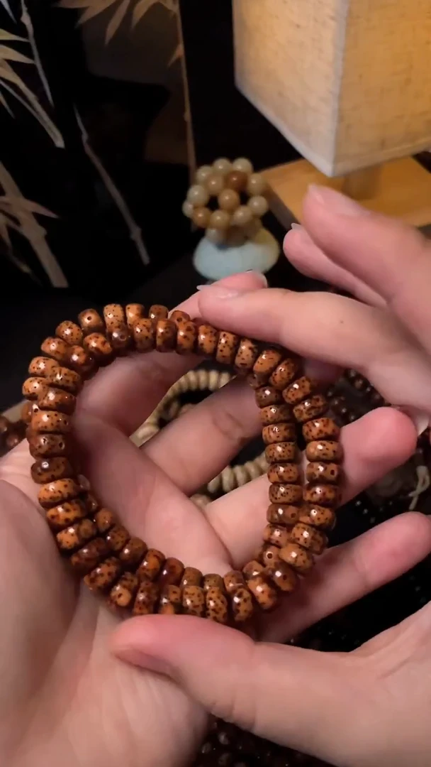 手串星月菩提精工级浅珀花皮药片9*5手串（B）