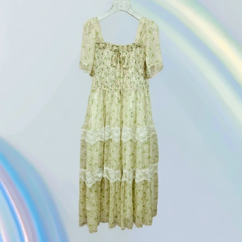 1511绿色设计感碎花夏季连衣裙方领蕾丝长裙裙子