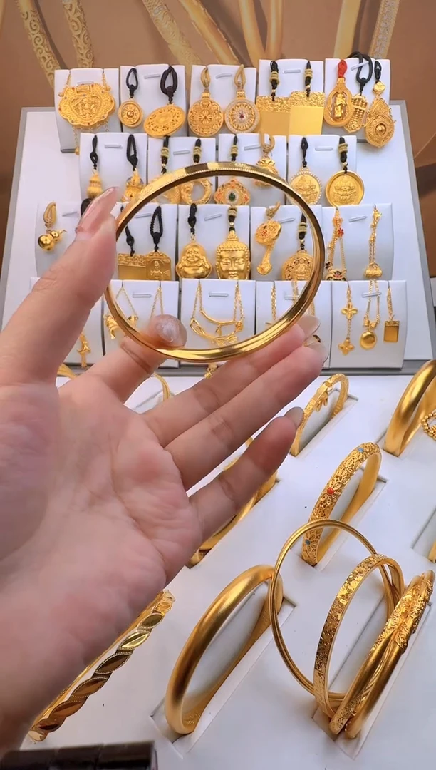 无足银四叶草手镯   总重21g外2.5g 60圈口