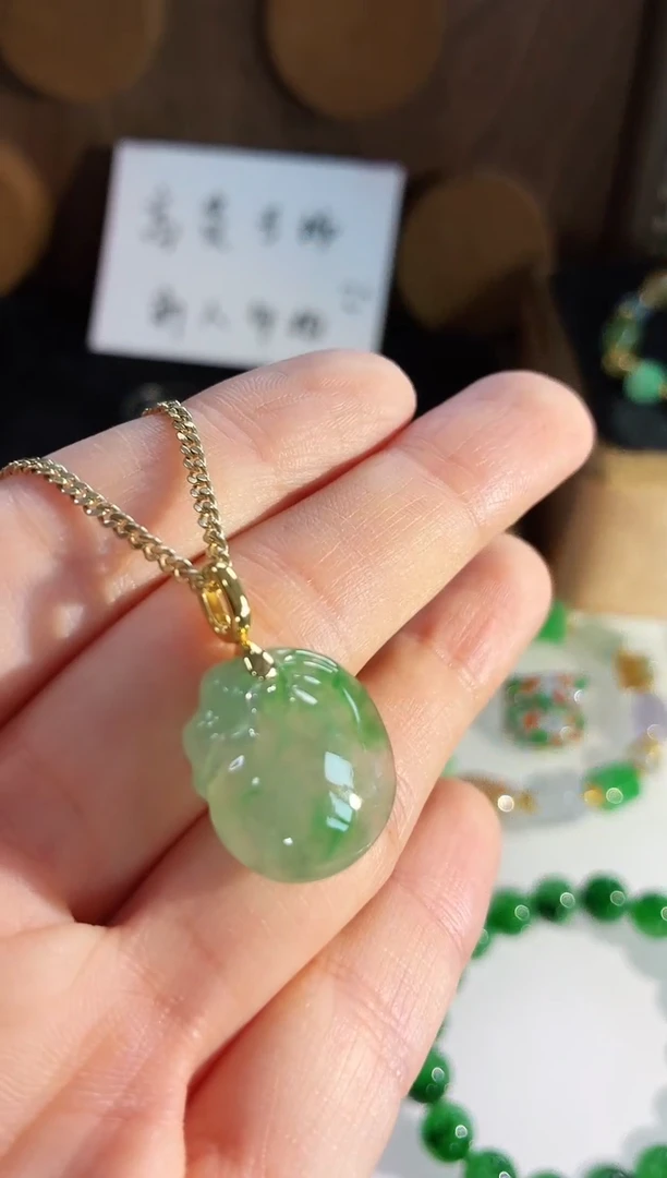 吊坠(不含链)18K金镶嵌翡翠吊坠