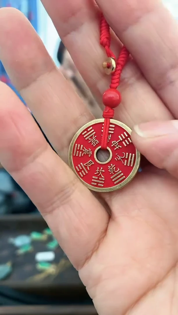 天然辰砂红绳挂件