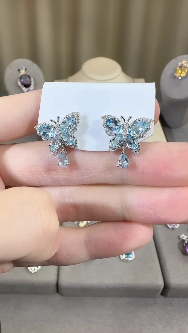 银S925镶嵌托帕石耳饰17mm蝴蝶耳钉设计款
