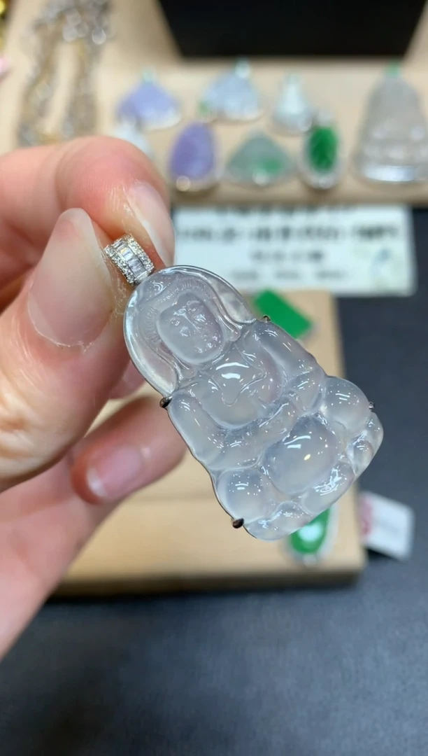 【闪购商品】翡翠颈饰18K金镶嵌观音【无服务费】