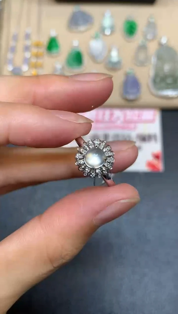 18K金镶嵌戒指翡翠蛋面【无服务费【48小时鉴赏期】