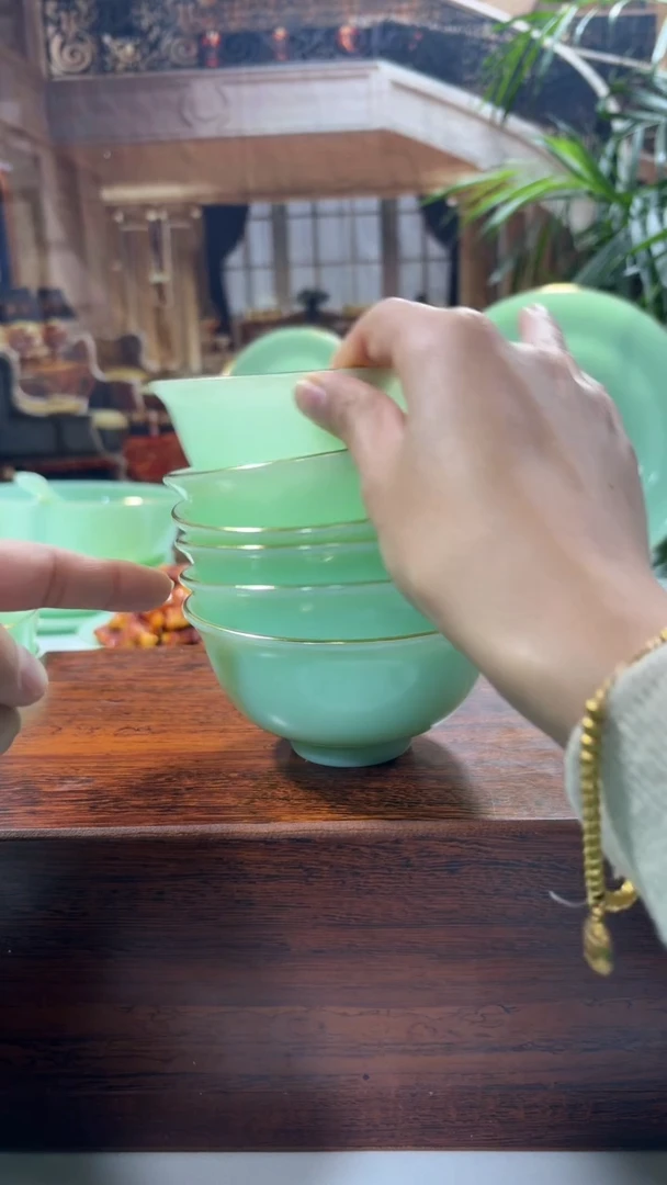 【闪购商品】....4.5英寸玉瓷碗4个口径11.5厘米