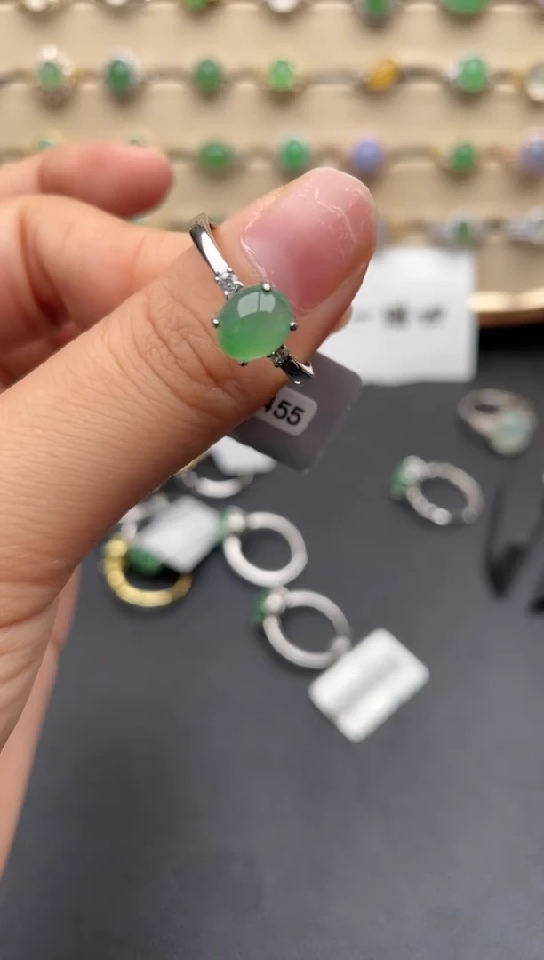 银S925镶嵌戒指翡翠一物一证一礼盒