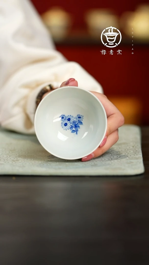 禄意窑青花菊花碗杯