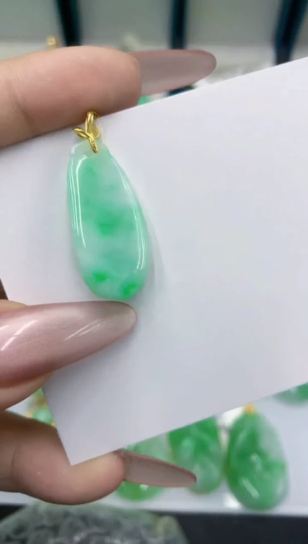 颈饰未镶嵌翡翠111111