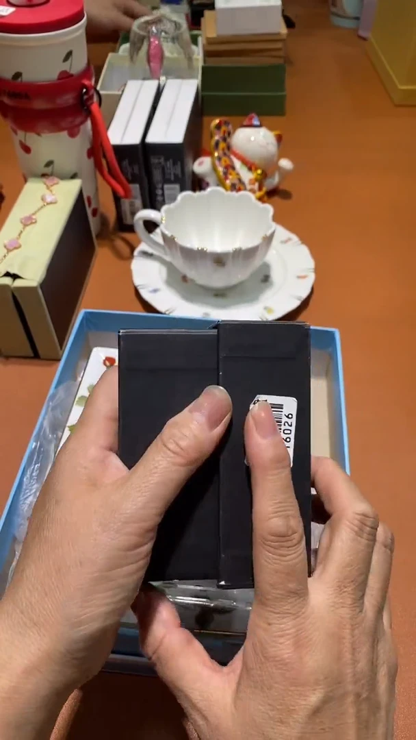 瓷片品牌 包包香水手表护肤品@@1