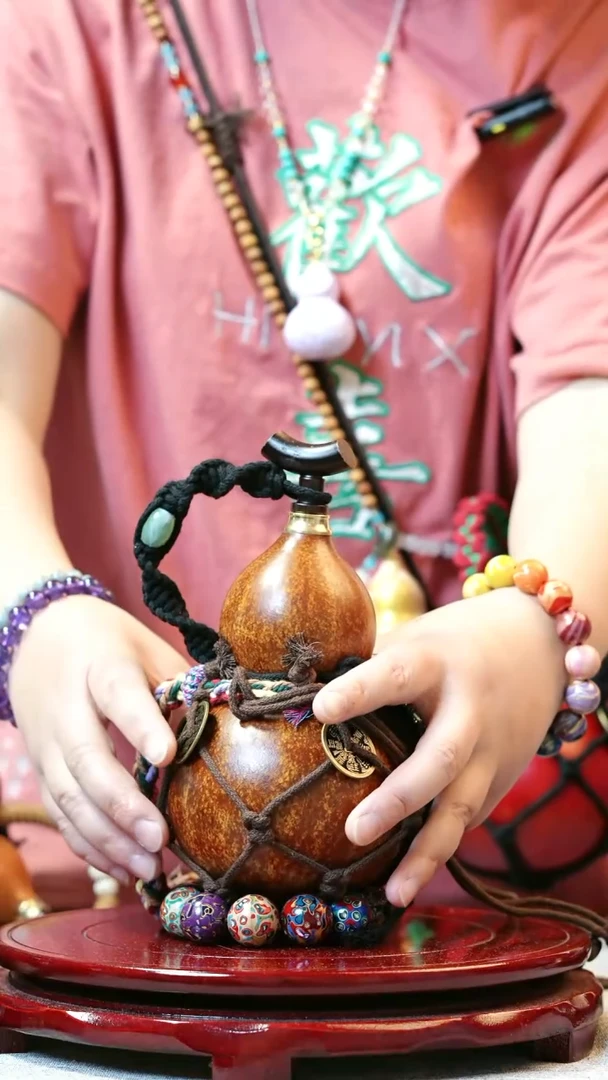 大漆酒葫芦，一物一拍送底座漏斗645