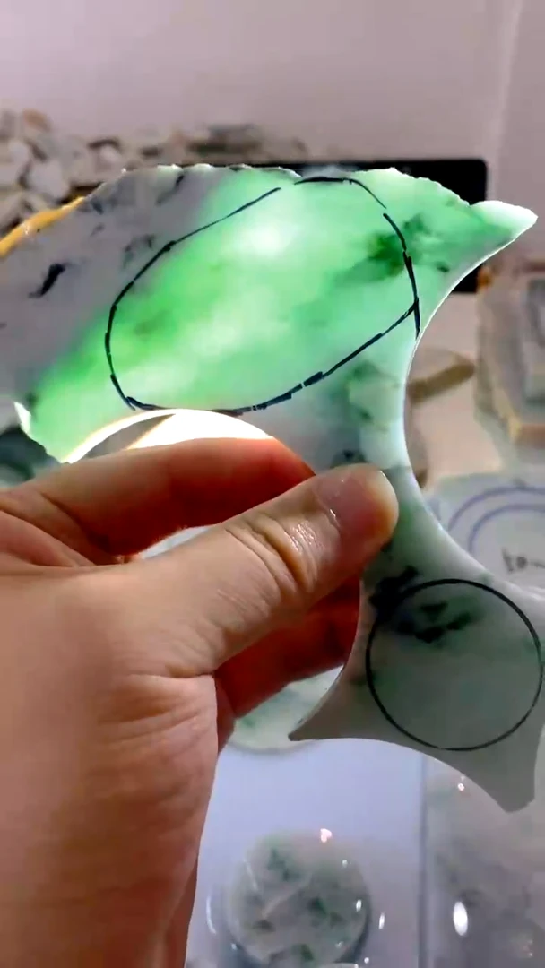 翡翠未镶嵌颈饰缅甸A货翡翠329