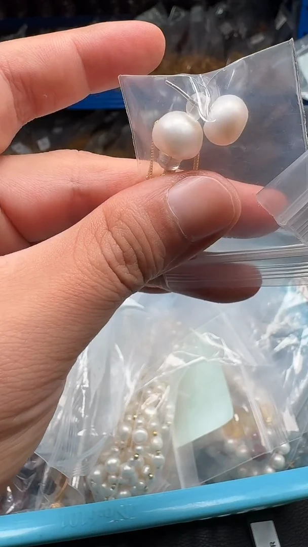 银S925镶嵌淡水珍珠耳饰x315